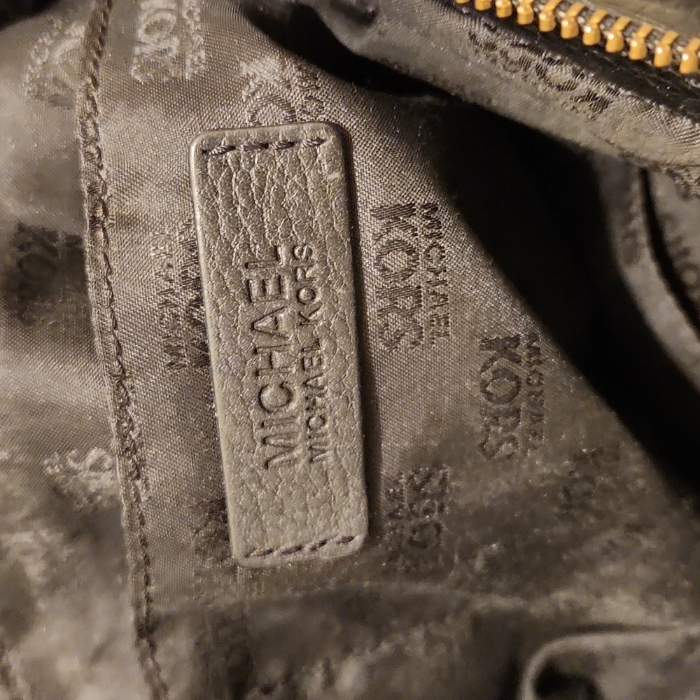 Michael Michael Kors, Black & Gold Satchel Purse - Picture 12 of 16